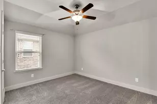 13619 Nearpoint Ln, Tomball, TX 77377 - Photo 32