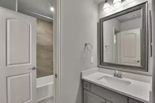 13619 Nearpoint Ln, Tomball, TX 77377 - Photo 34