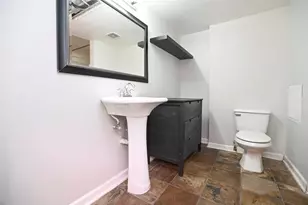 8423 Hearth Dr, Houston, TX 77054 - Photo 8