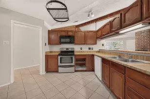 10135 Shell Rock Rd, La Porte, TX 77571 - Photo 10