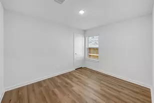 30903 Newcomb Lndg Ln, Waller, TX 77484 - Photo 18