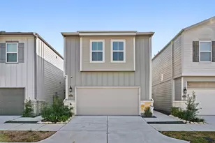 14719 Silent Gulf Ave, Houston, TX 77082 - Photo 2