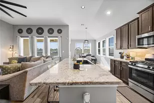 126 Polar Bear Trl, Crosby, TX 77532 - Photo 14