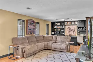 2411 Blue Willow Dr, Houston, TX 77042 - Photo 6