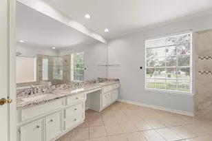 14 Sterling Ct, Sugar Land, TX 77479 - Photo 14