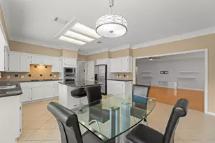 14 Sterling Ct, Sugar Land, TX 77479 - Photo 8