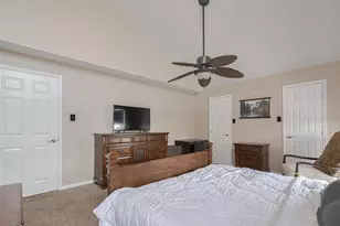 182 April Point Dr N, Conroe, TX 77356 - Photo 8