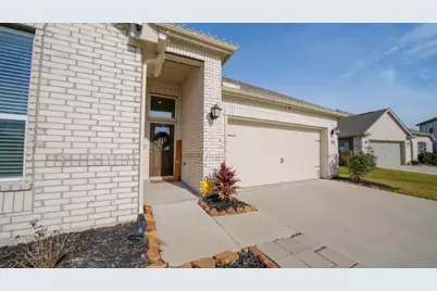 805 Allana Lane, Alvin, TX 77511 - Photo 2