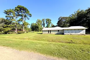 221 Tebo St, Ames, TX 77575 - Photo 4