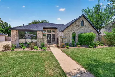 15103 Plaza Libre Drive, Houston, TX 77083 - Photo 6