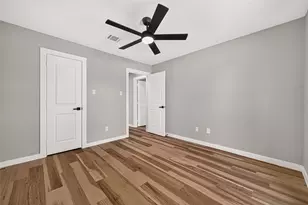 15103 Plaza Libre Dr, Houston, TX 77083 - Photo 30