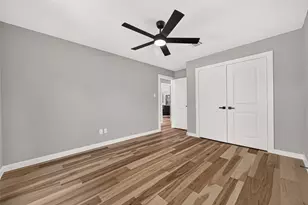 15103 Plaza Libre Dr, Houston, TX 77083 - Photo 32