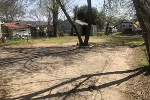614 Sunglo Dr, San Antonio, TX 78221 - Photo 12