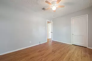 4810 Carmen St, Houston, TX 77033 - Photo 16