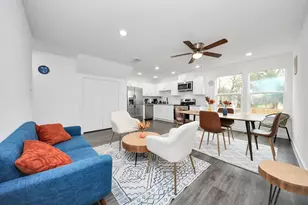 3912 Woolworth St, Houston, TX 77026 - Photo 2