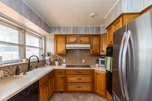 204 S Mattson St, West Columbia, TX 77486 - Photo 8