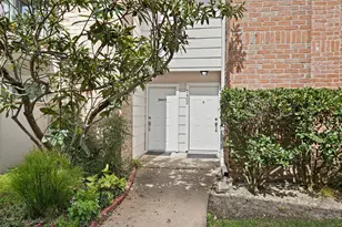 2800 Jeanetta St, Houston, TX 77063 - Photo 14