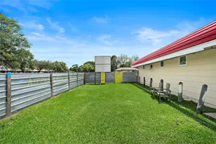 5639 Overdale St, Houston, TX 77033 - Photo 18