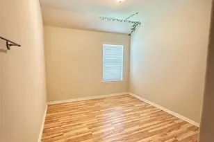 11931 Green Colling Park Dr, Houston, TX 77047 - Photo 14