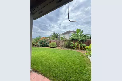 11931 Green Colling Park Drive, Houston, TX 77047 - Photo 18