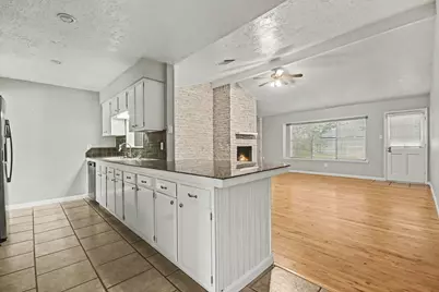 16923 Blackhawk Boulevard, Friendswood, TX 77546 - Photo 6