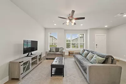 2218 Memory Oaks Drive, Tomball, TX 77375 - Photo 8