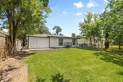 4838 Van Fleet Street, Houston, TX 77033 - Photo 18