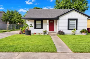 720 N Avenue B, Freeport, TX 77541 - Photo 1