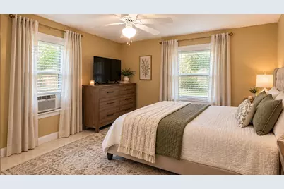 720 N Avenue B, Freeport, TX 77541 - Photo 8