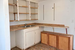 720 N Avenue B, Freeport, TX 77541 - Photo 28