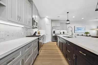 2337 N Austin Avenue #B, Pearland, TX 77581 - Photo 6