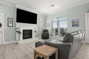 1007 Lillian Ln, Galveston, TX 77554 - Photo 12