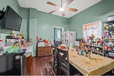 320 Eichwurzel Lane, Houston, TX 77009 - Photo 10