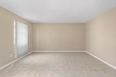 7939 Kendalia Drive, Houston, TX 77036 - Photo 10