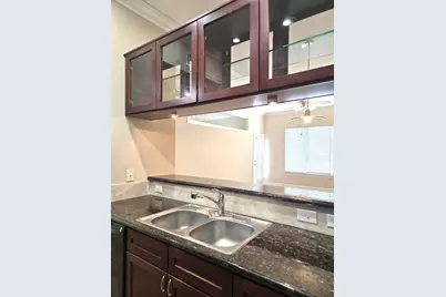 1900 Genesee Street #207, Houston, TX 77006 - Photo 16