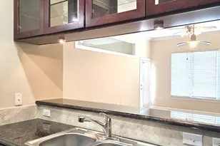 1900 Genesee St, Houston, TX 77006 - Photo 16