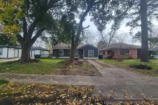 5318 Chennault Rd, Houston, TX 77033 - Photo 2