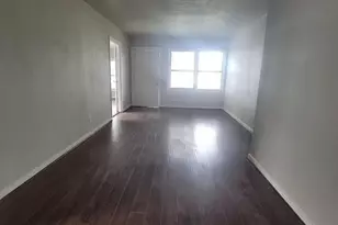 5318 Chennault Rd, Houston, TX 77033 - Photo 6