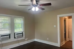 527 2nd St, Sealy, TX 77474 - Photo 12