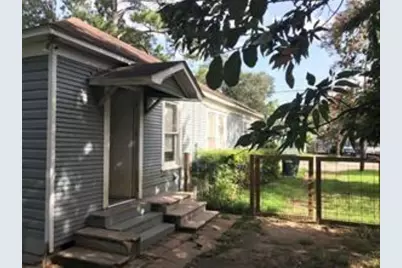 527 2nd Street, Sealy, TX 77474 - Photo 4