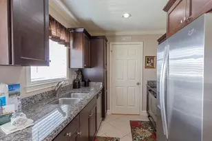 7000 Seawall Blvd, Galveston, TX 77551 - Photo 8