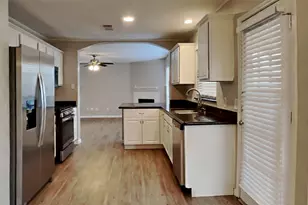 14706 Trailbrook Dr, Houston, TX 77095 - Photo 4