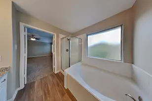 14706 Trailbrook Dr, Houston, TX 77095 - Photo 18