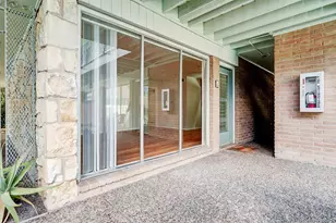 3703 Roseland St, Houston, TX 77006 - Photo 10