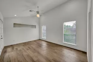 11703 Lakeside Pl Dr, Houston, TX 77077 - Photo 14