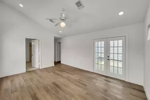 11703 Lakeside Pl Dr, Houston, TX 77077 - Photo 16