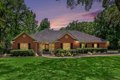 8911 Diamante Drive, Magnolia, TX 77354 - Photo 2