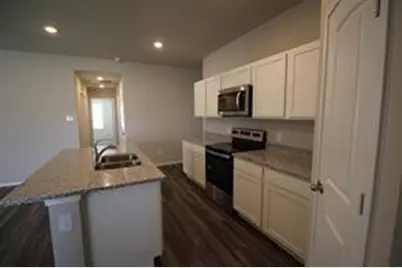 323 Pecos Drive, Huntsville, TX 77340 - Photo 6