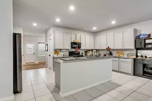 8719 Willet St, Baytown, TX 77521 - Photo 18