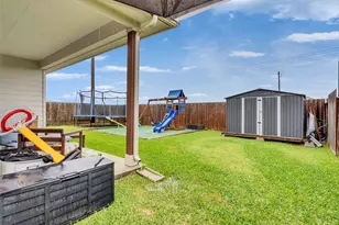 8719 Willet St, Baytown, TX 77521 - Photo 40